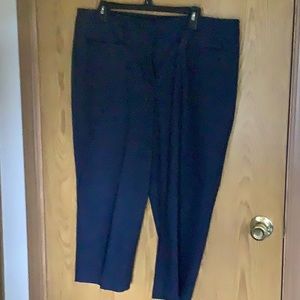 Chico’s fabulously slimming capri